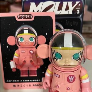 Space Series 03 Peach Toy
